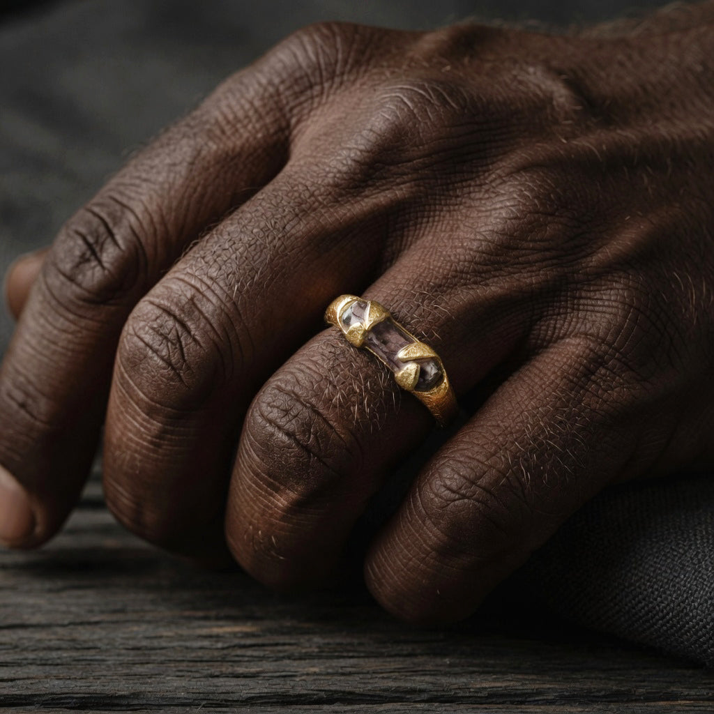 Behold Ring