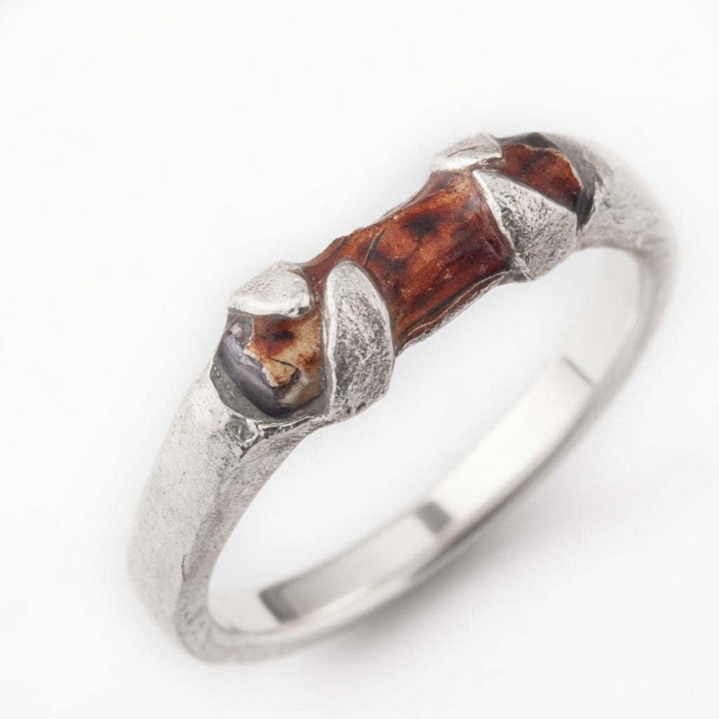 Behold Ring